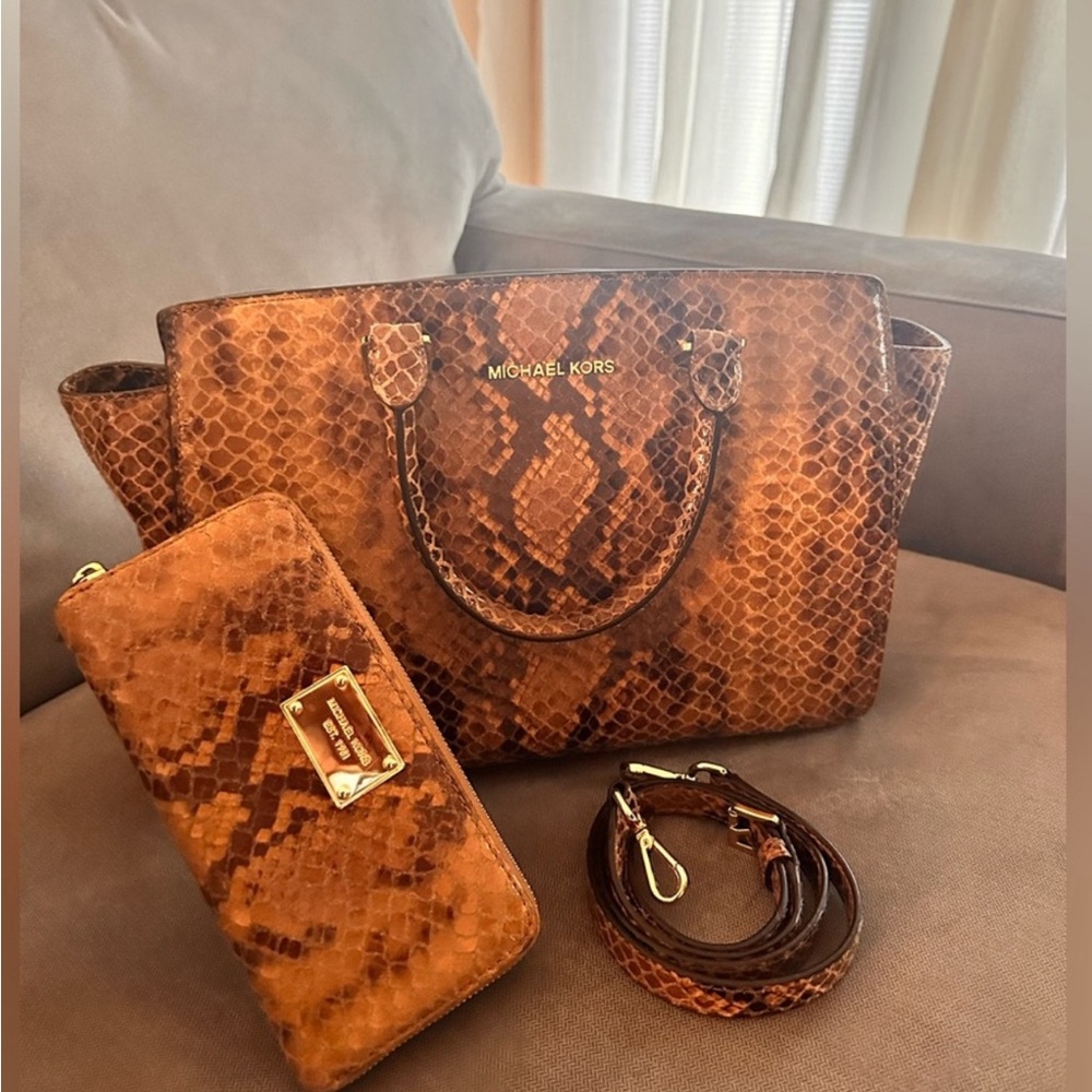 Michael Kors Selma  purse and matching wallet - genuine leather - snakeskin